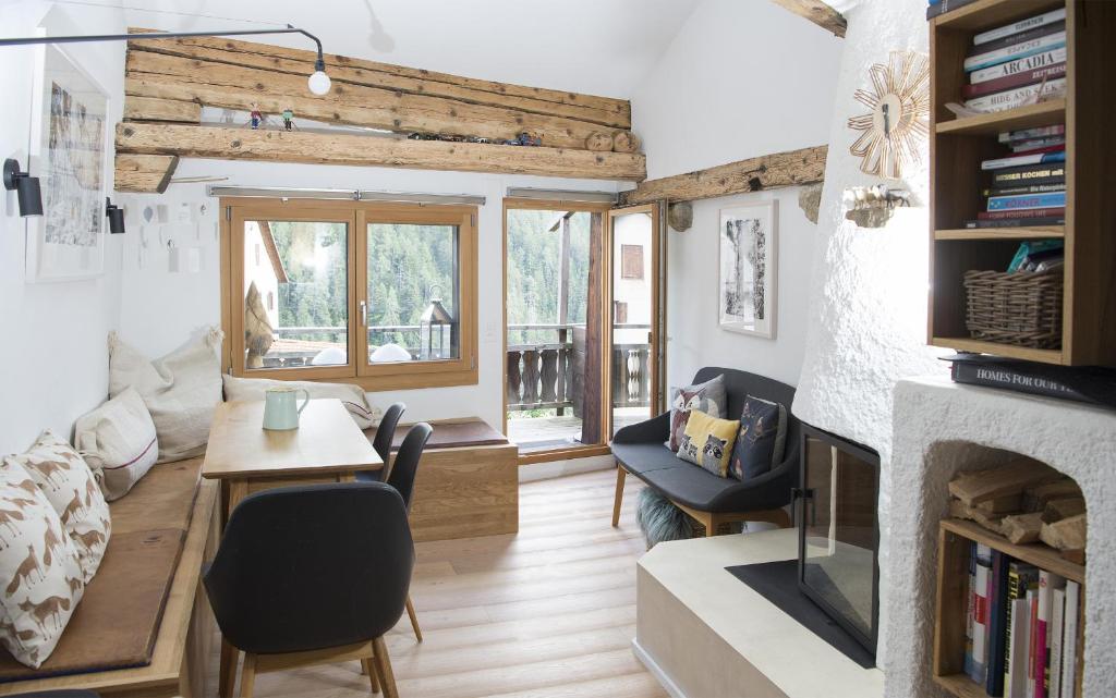 Rain Apartment with private spa area-Zorten-Lenzerheide - Housity