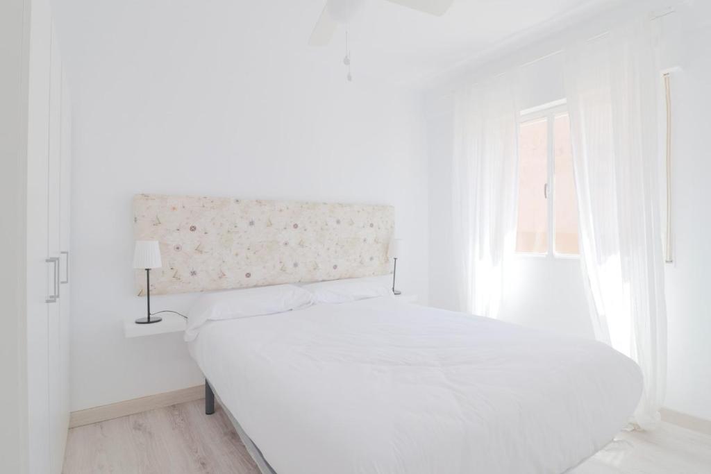 Posteľ alebo postele v izbe v ubytovaní C85 - Brand New 3 Bedroom Apartment by the Center