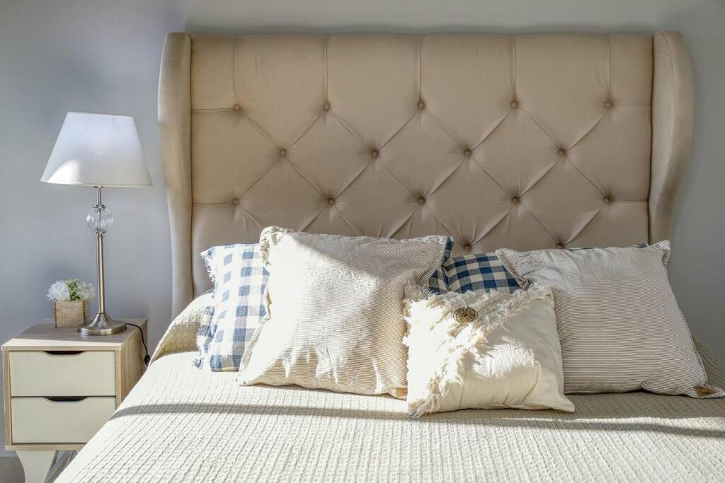 A estrenar! Apartamento con pileta zona aeropuerto WIFI 200MG - Appartement D'une Chambre