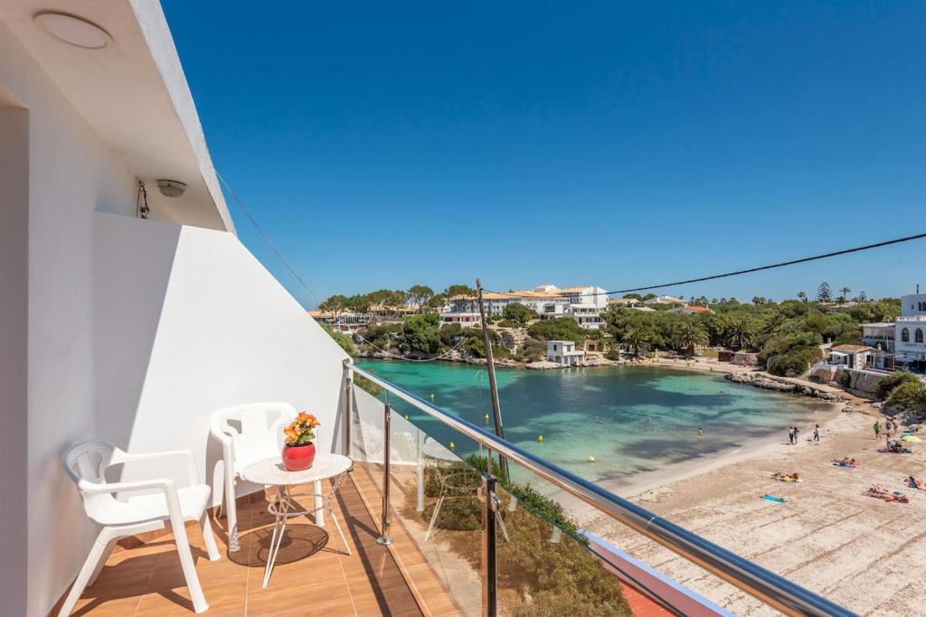 5 soles 3 bedroom apartment, Santandria, Cala Santandria ...