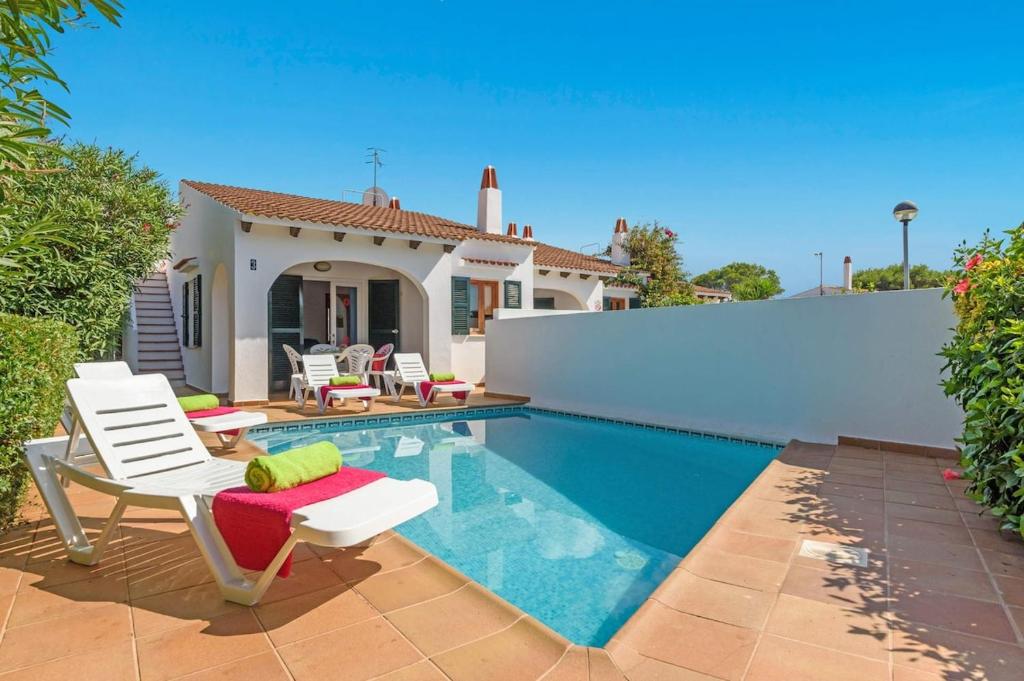 The swimming pool at or close to Gavina Villa, Cala Blanca