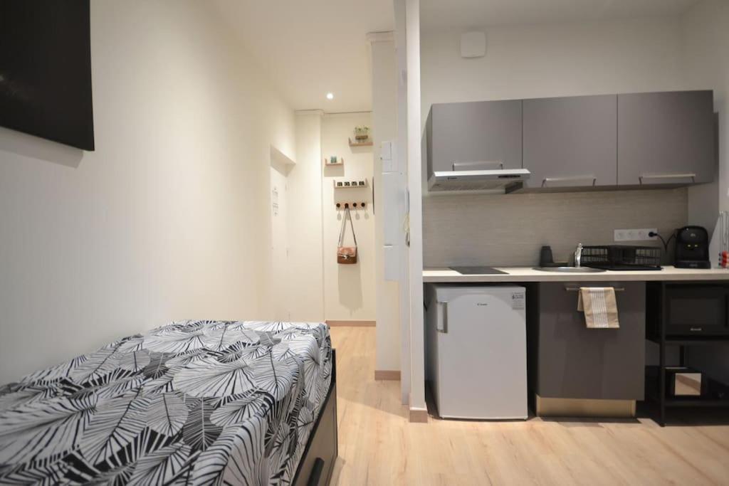 Fotografia z galérie ubytovania Studio en résidence privée à Villeurbanne v destinácii Villeurbanne