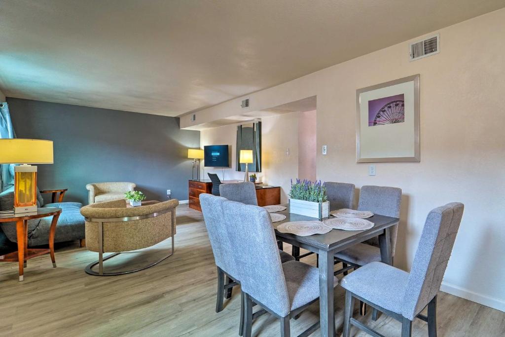 Χώρος καθιστικού στο Odessa Apartment with Proximity to Attractions!