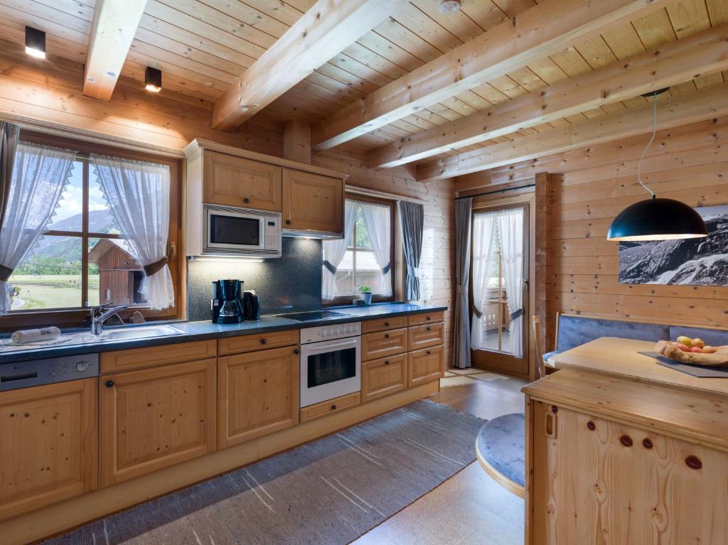 Kuchyň nebo kuchyňský kout v ubytování Martlerhof