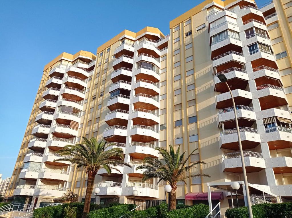 Bahamas II Solo Familias, Playa de Gandia – Updated 2023 Prices