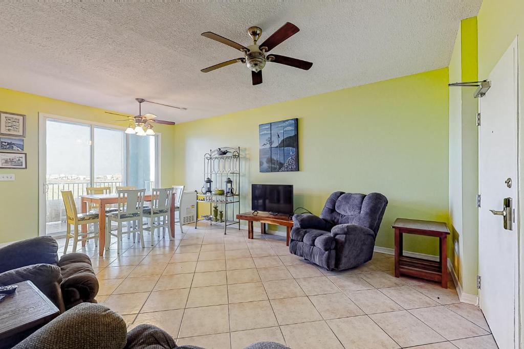 Navy Cove Harbor 1209