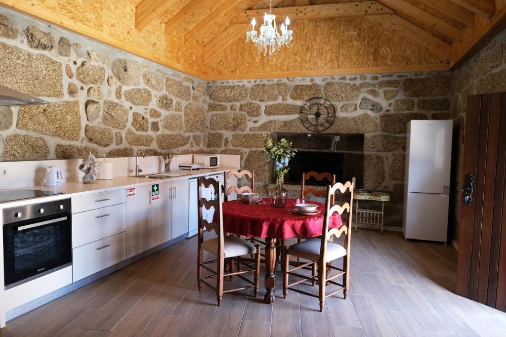 Aldeia da Quinta do Paço - Turismo rural Santo Tirso - Villa D'une Chambre