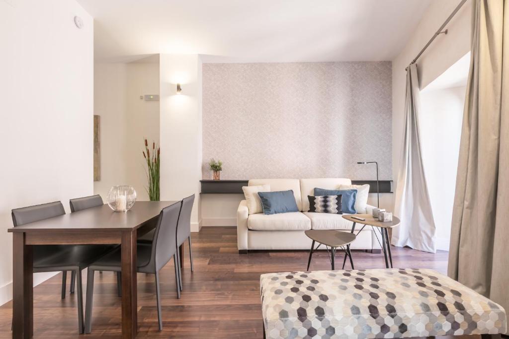 Green-Apartments Sierpes Luxury Suites