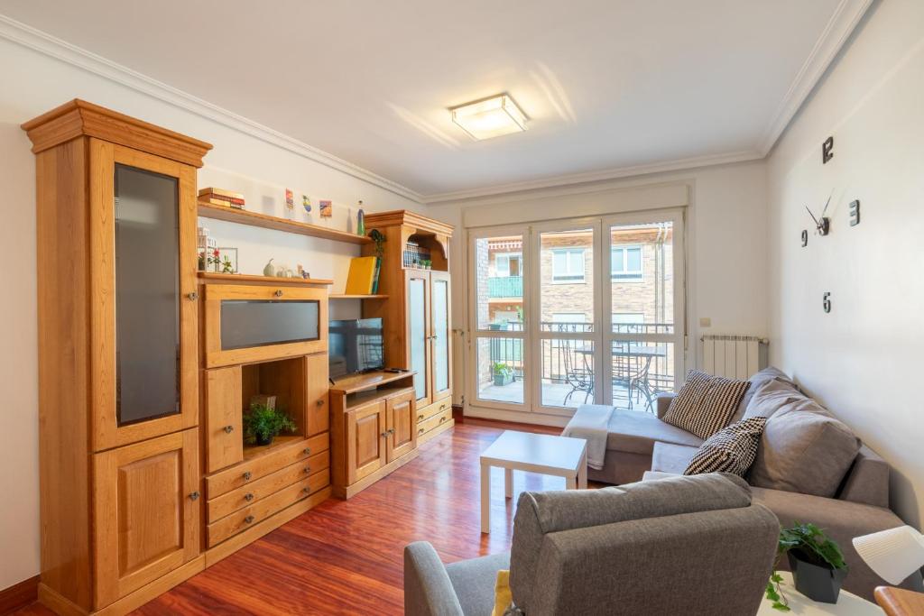 Sabea - Baskey Rentals - Three-Bedroom Apartment