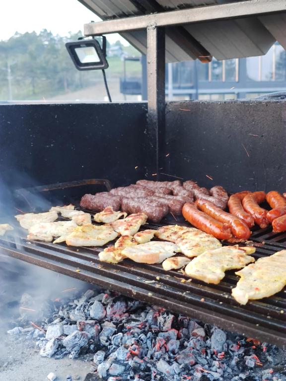 Equipo para parrilladas disponible en el departamento