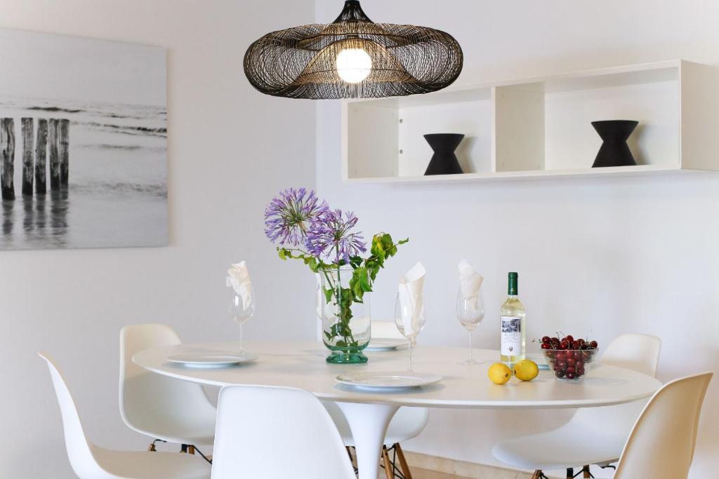 Zdjęcie z galerii obiektu Family apartment with garden- Los Monteros Palm Beach w Marbelli