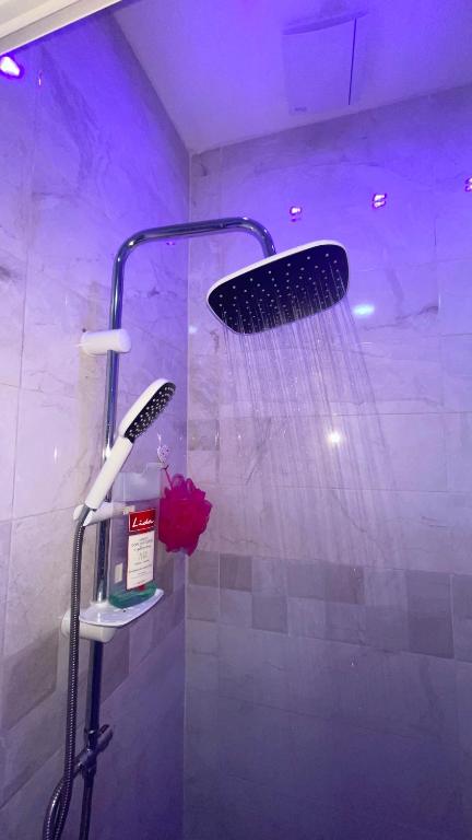 Un baño de Central Villa with Pool Garden 5km Sea Cabo