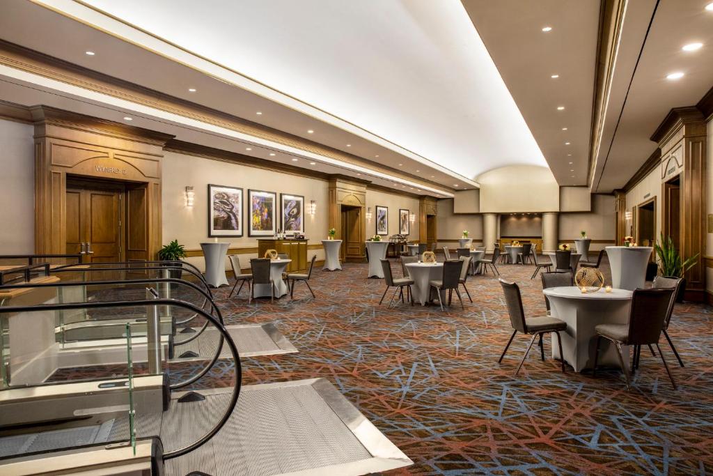 Hyatt Regency Birmingham - The Wynfrey Hotel photo