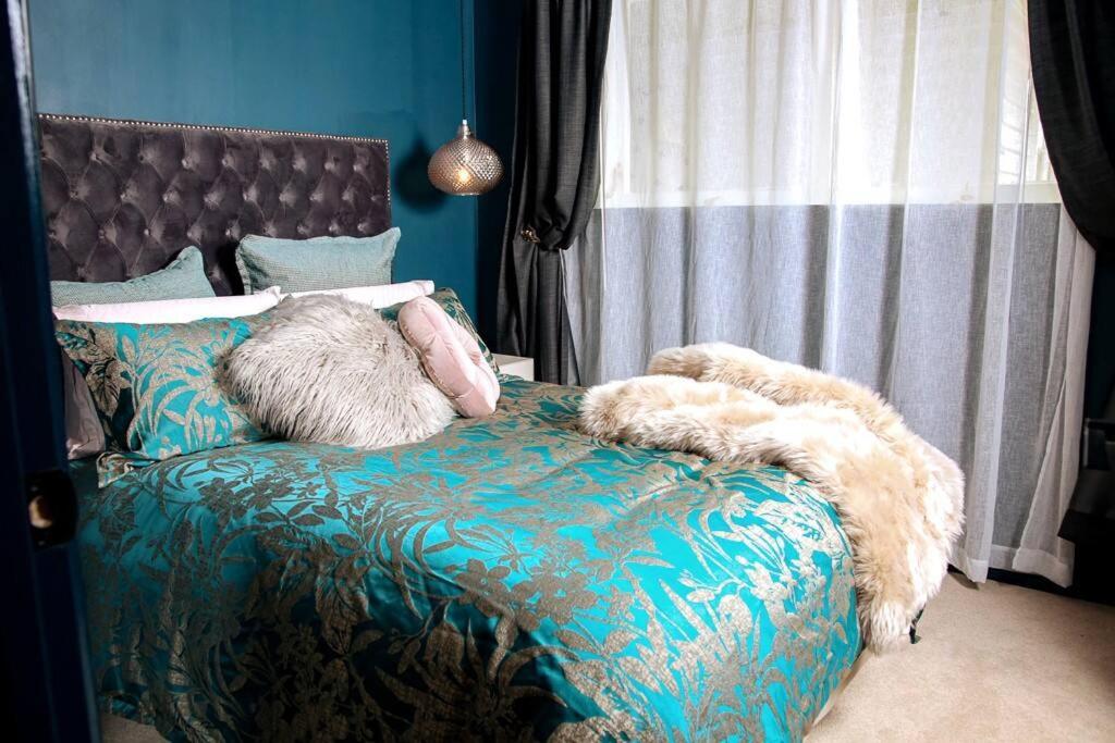 HOH - Hazel's Boudoir - Resim 1