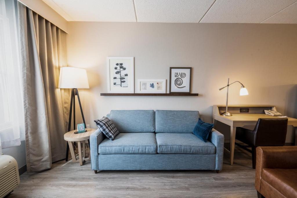 Country Inn & Suites by Radisson, State College Penn State Area , PA photo