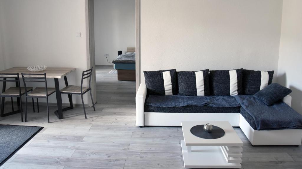 A seating area at Apartmán u Braňa