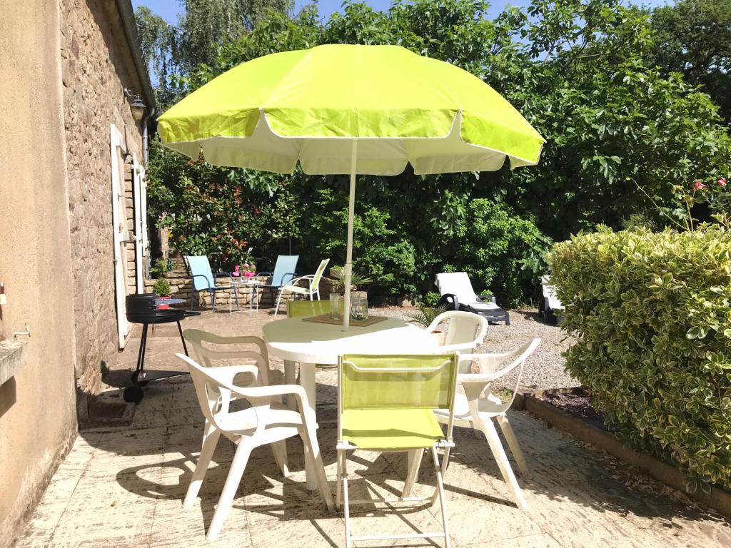 Logement de charme calme assuré - Two-Bedroom House