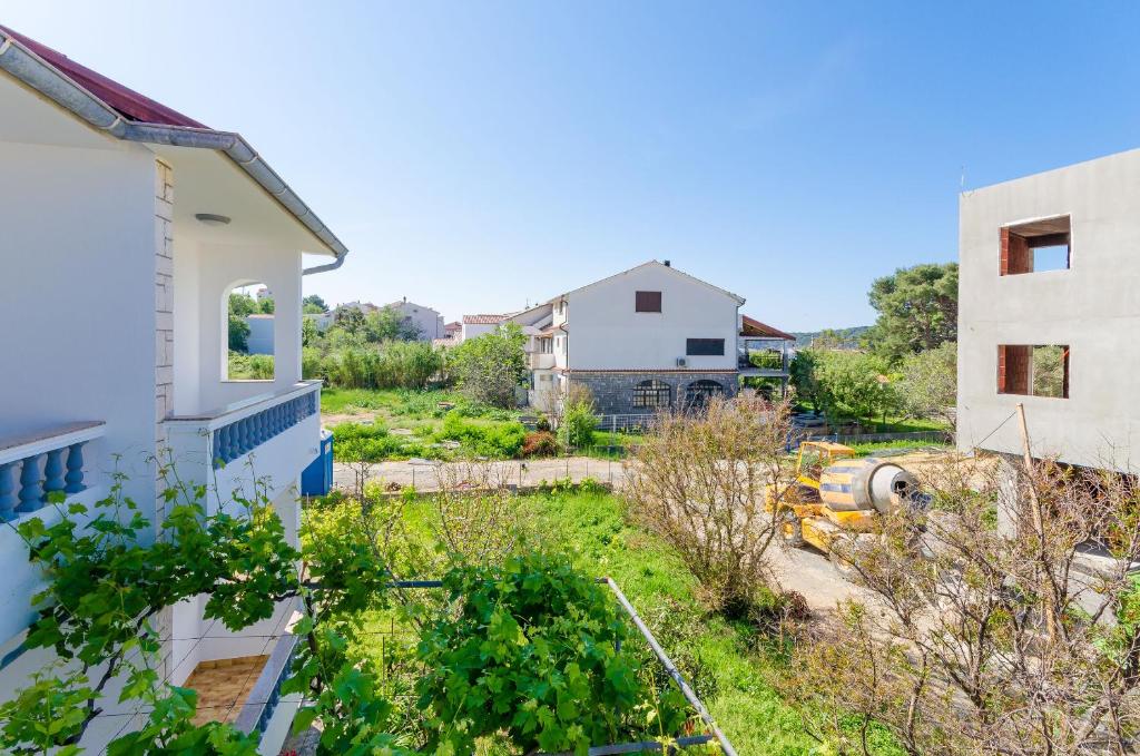 Vonkajšia záhrada v ubytovaní Apartments Slavica R