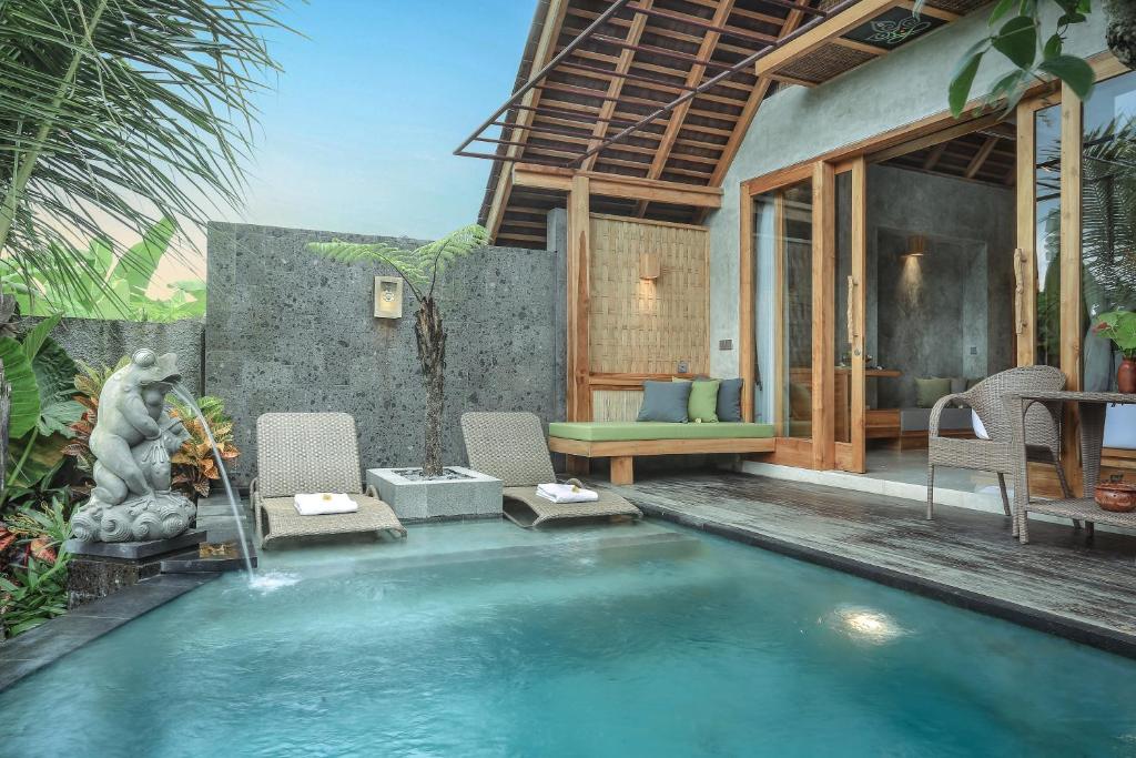 Бассейн в Wana Bucu Villas by Pramana Villas или поблизости