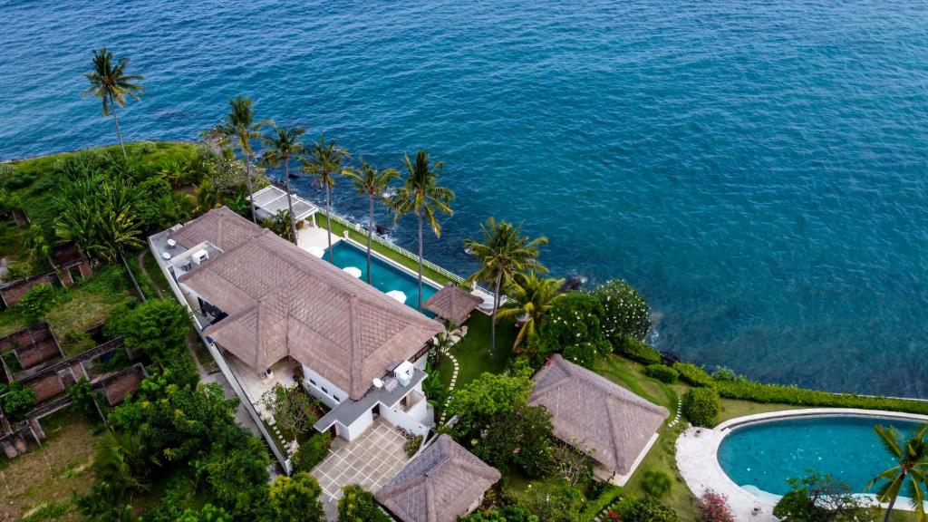 Villa Blanca by Alfred in Bali, Manggis (updated prices 2024)