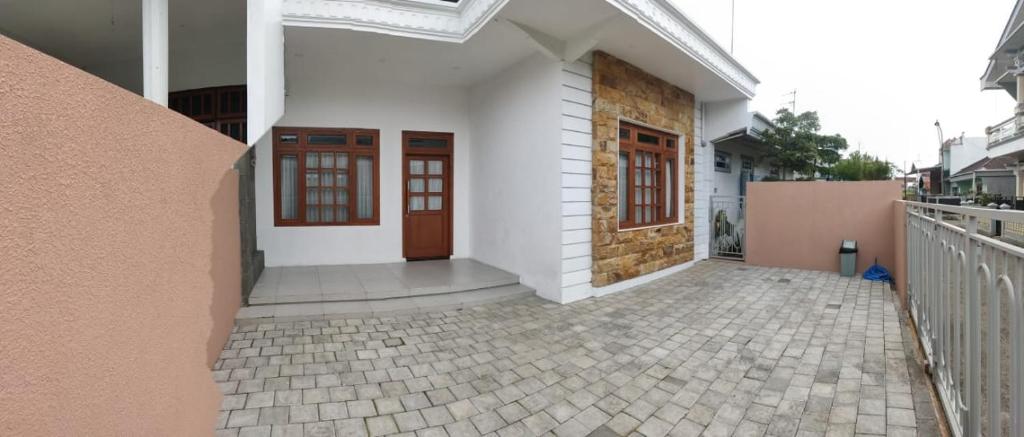 Imagen de la galería de AINUN VILLA DIENG, en Banjarnegara