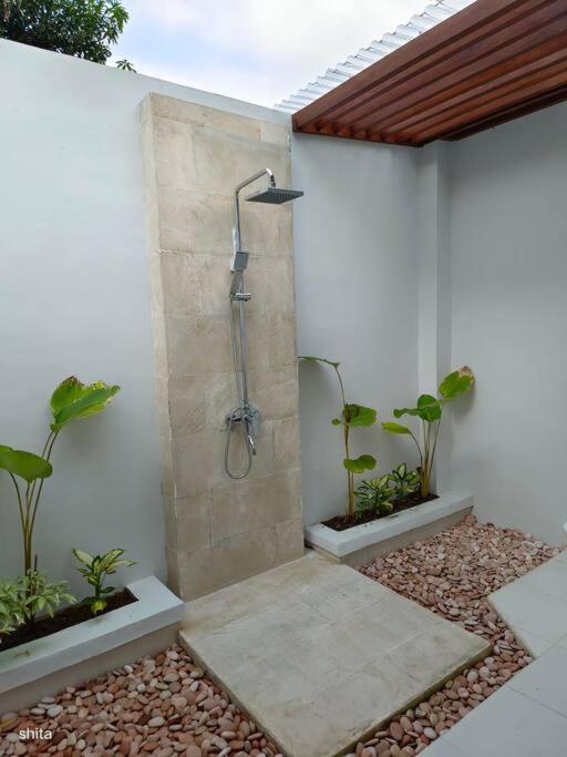 Koupelna v ubytování Coco Heaven Senggigi - 2 BR Private Villa with Private Pool