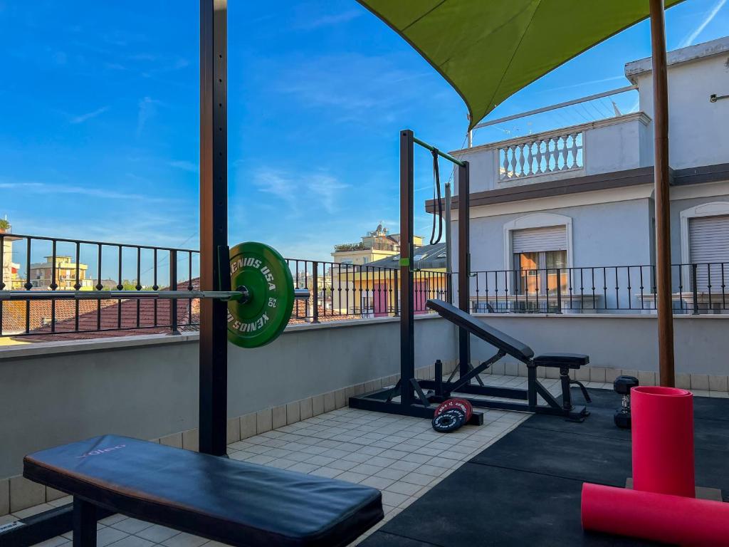 Fitness centrum a/nebo fitness zařízení v ubytování Sovrana Hotel & SPA