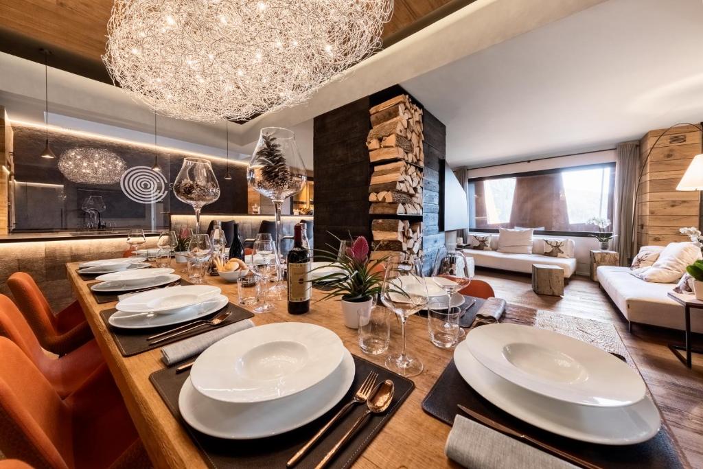 Posezení v ubytování Cocoon Deluxe Luxury Chalet Spa F&B