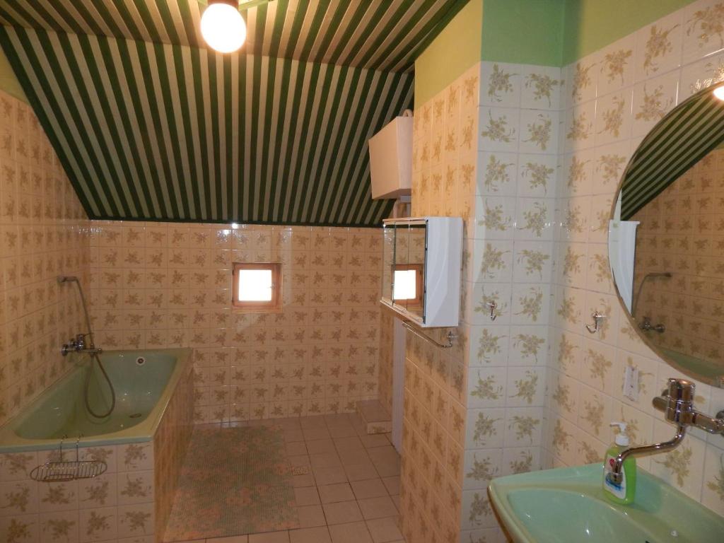 Koupelna v ubytování Apartmány Rejdovian