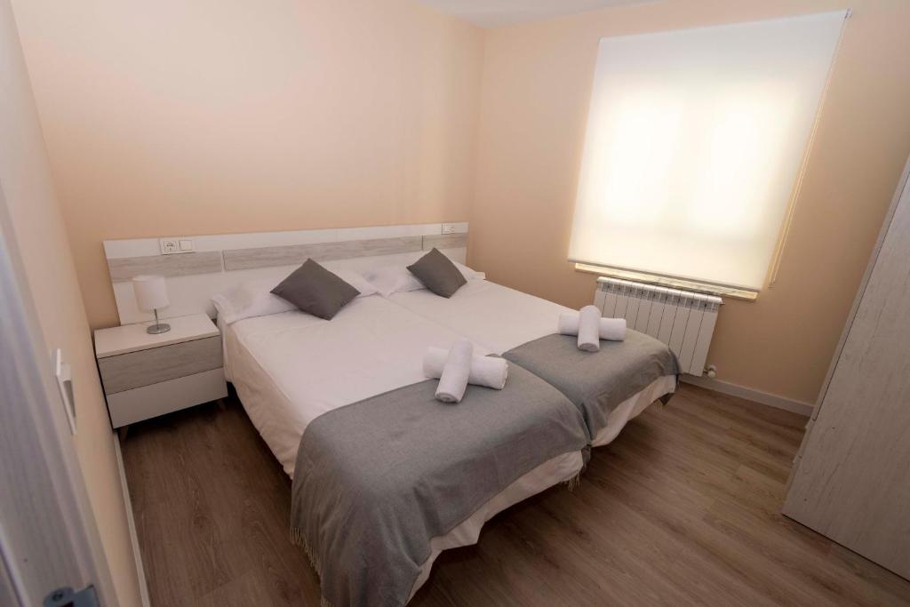 Espectacular piso en casco histórico-plaza Don Gutierre - 4