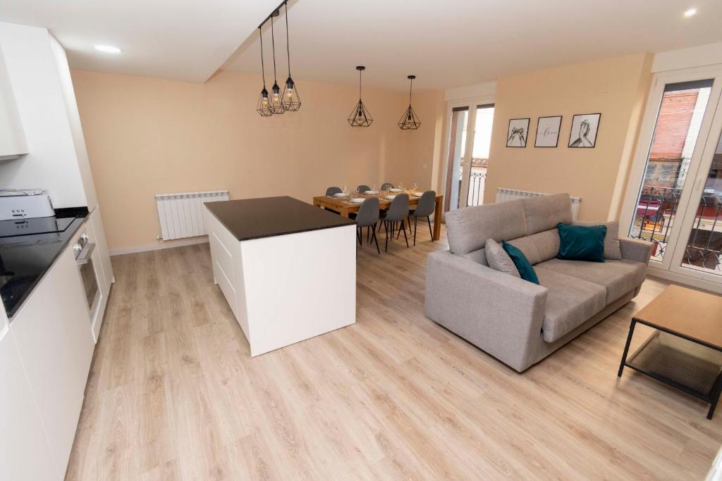 Espectacular piso en casco histórico-plaza Don Gutierre - 15