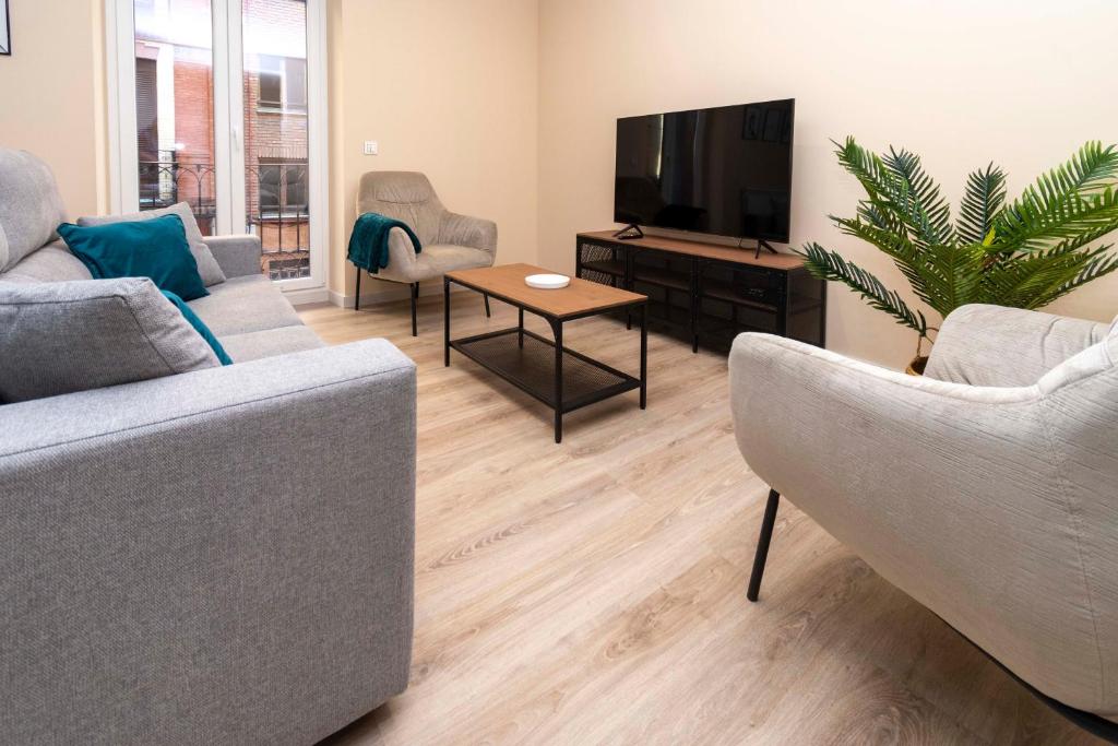 Espectacular piso en casco histórico-plaza Don Gutierre - 2