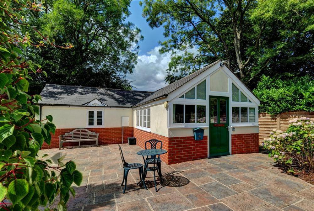 The Peach House, Axminster (updated prices 2024)