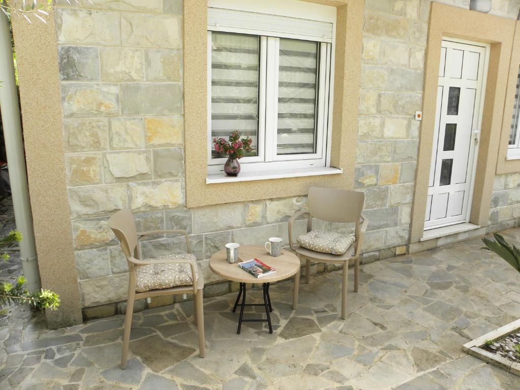 Patio nebo venkovní prostory v ubytování Apartments Aleksandra