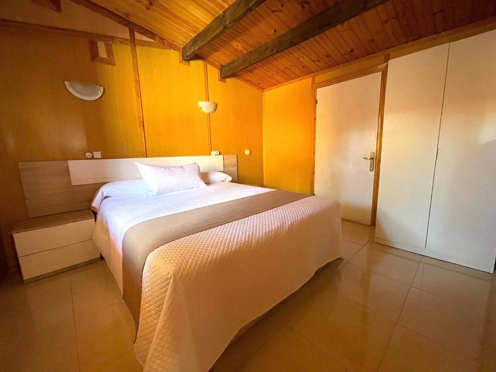 Camping Totana Park - Two-Bedroom Bungalow