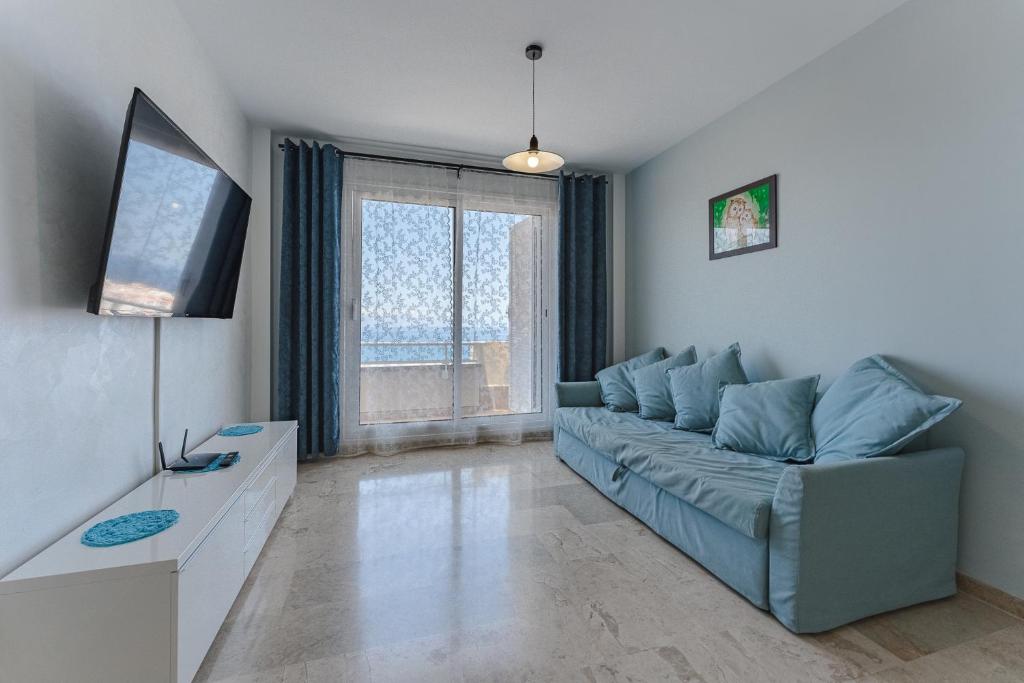 TV a/nebo společenská místnost v ubytování Santiago Astalavista sea view 4