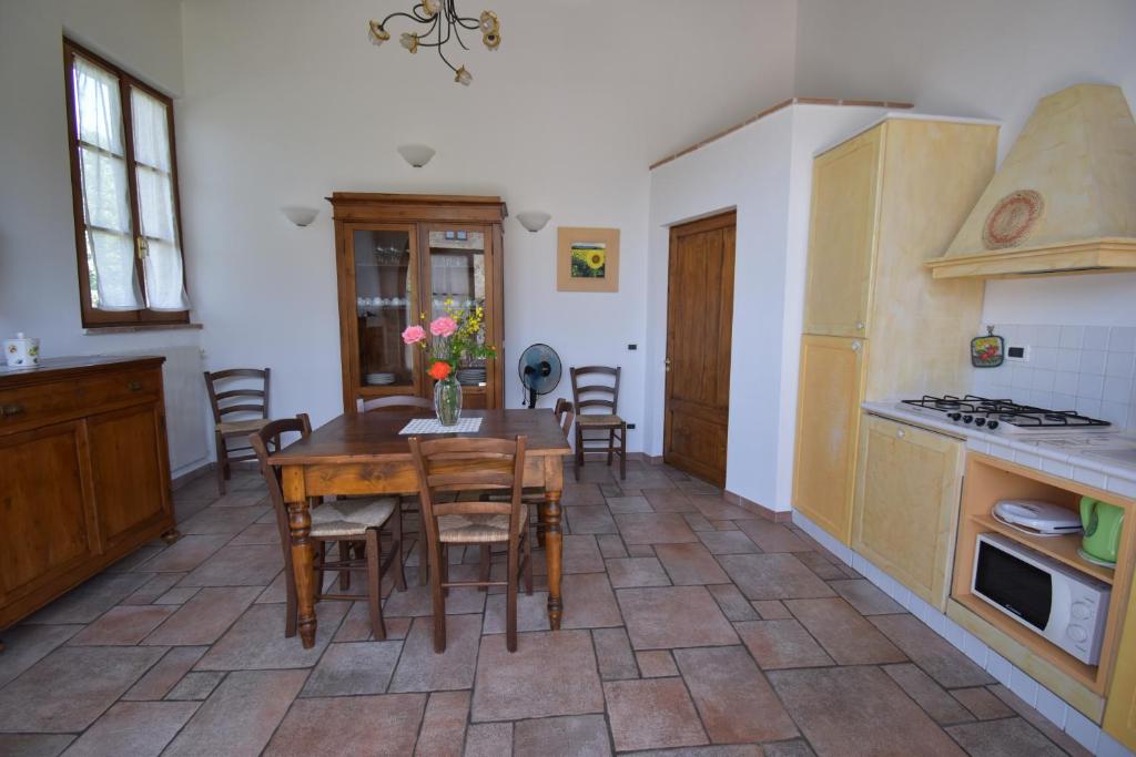 Borgo Mulignone - Three-Bedroom Apartment