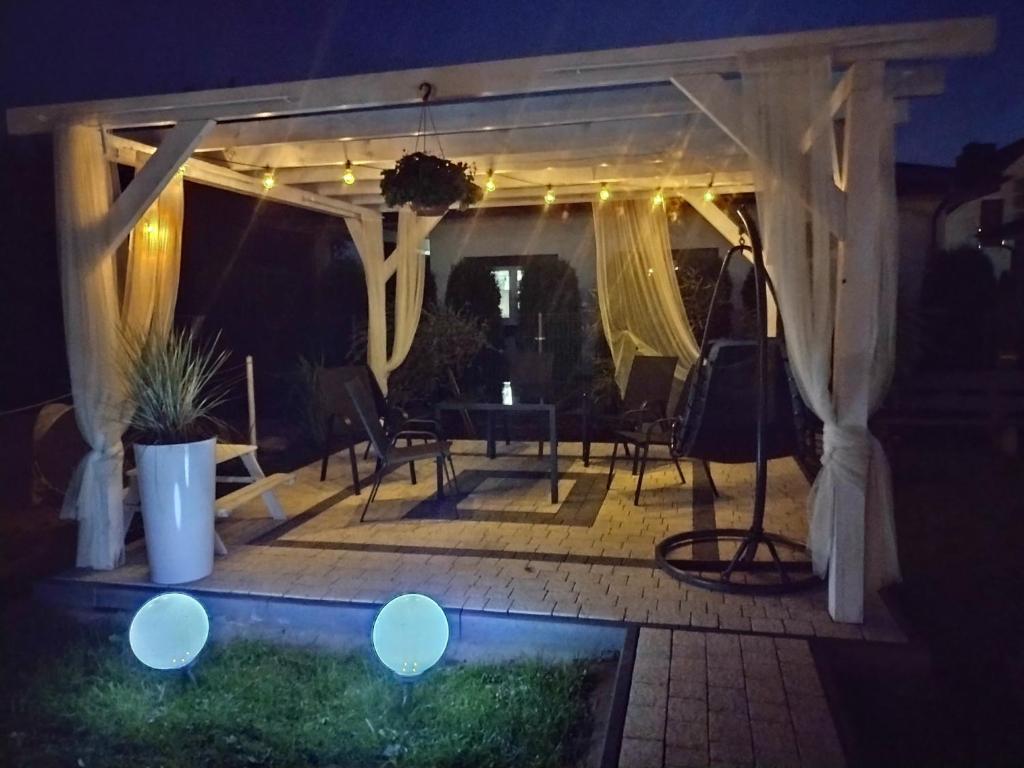 Fotografie z fotogalerie ubytování Domki LA MER z własnymi ogródkami- Balia z jacuzzi ,sauna ,rowery, klimatyzacja v destinaci Ustka