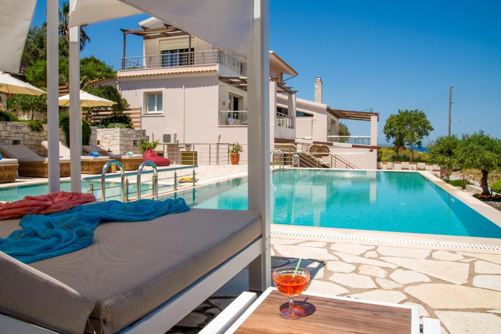 The swimming pool at or close to Villa Terra del Nonno with Sea Views & Pool