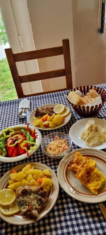 Jídlo v bed and breakfast nebo okolí
