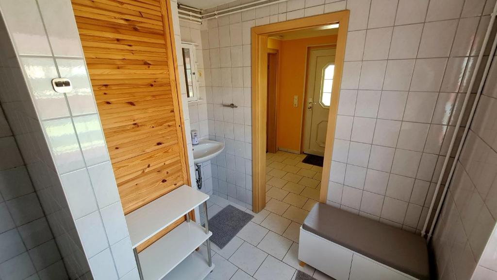 Kylpyhuone majoituspaikassa Ferienhaus Wiese und Meer