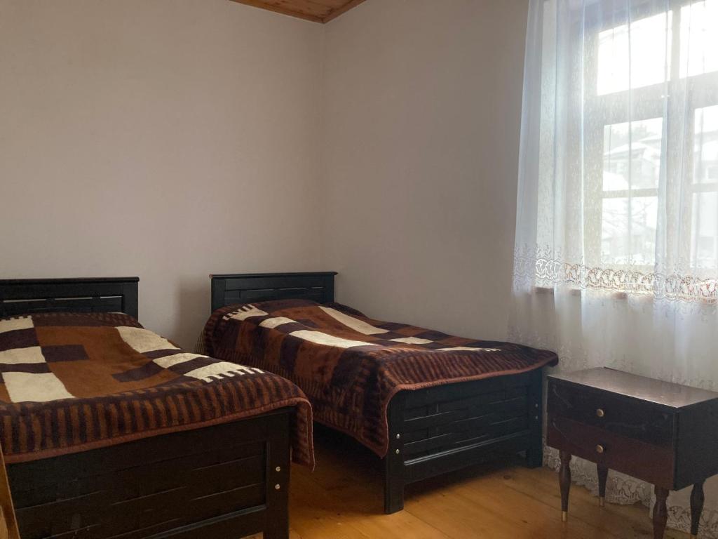 ლენტეხის მთის სასტუმრო - Lentekhi Mountain Inn - Habitación Gemela Con Baño Compartido