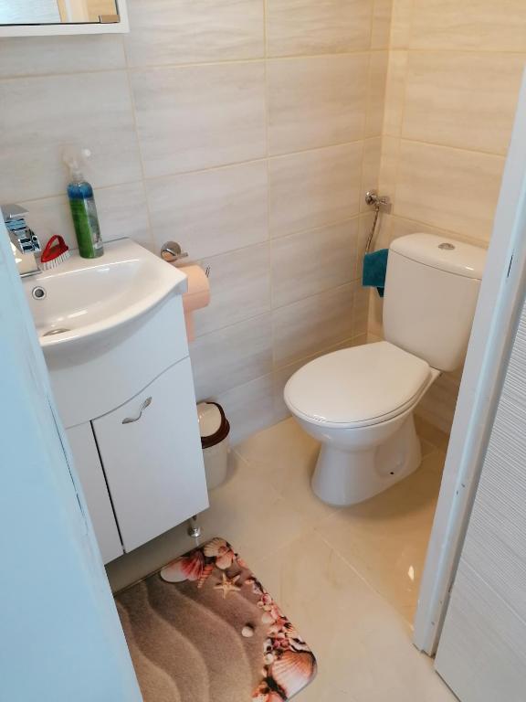 Łazienka w obiekcie Aqua Bella Apartman