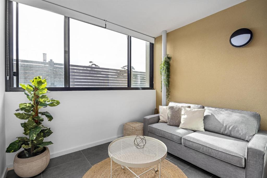 Wattle Beachside Apartment - Two-Bedroom Apartment