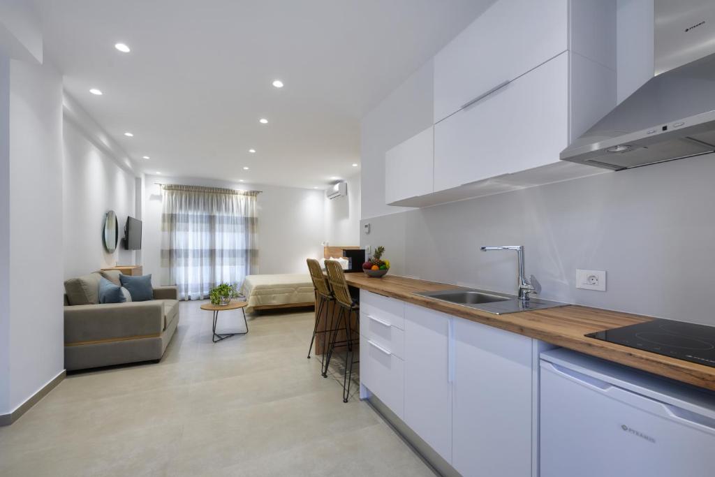 Suites of happiness - 17