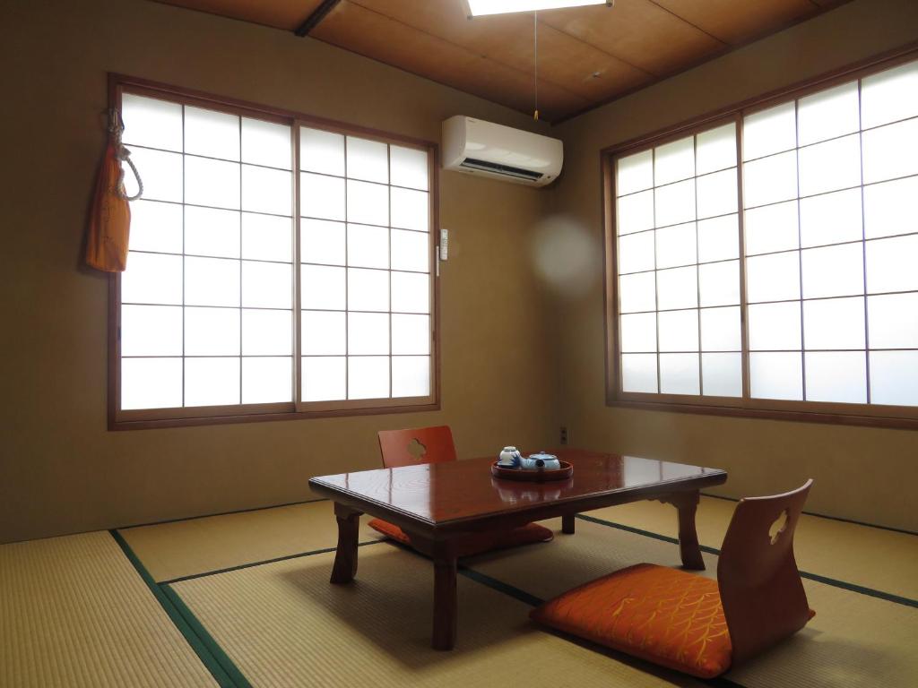 Posezení v ubytování Hakone Miyanoshita Myojokan