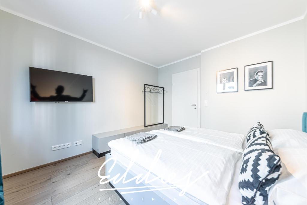 Eddie’s Design Apartments - 5