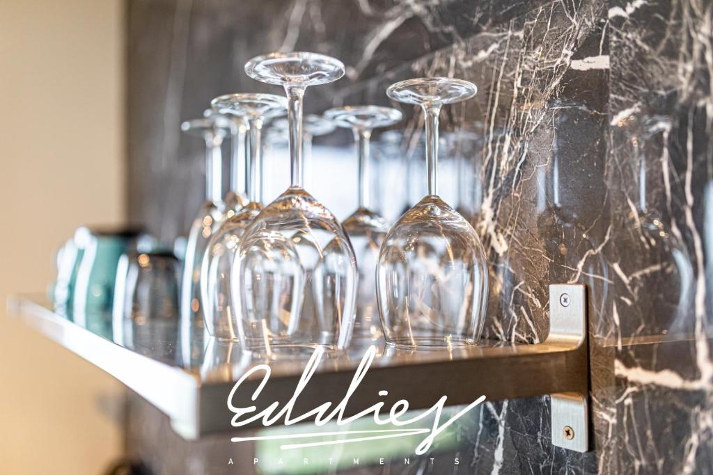 Eddie’s Design Apartments - 18