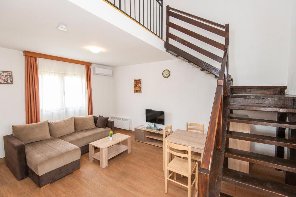 Ethno Village St George - 13