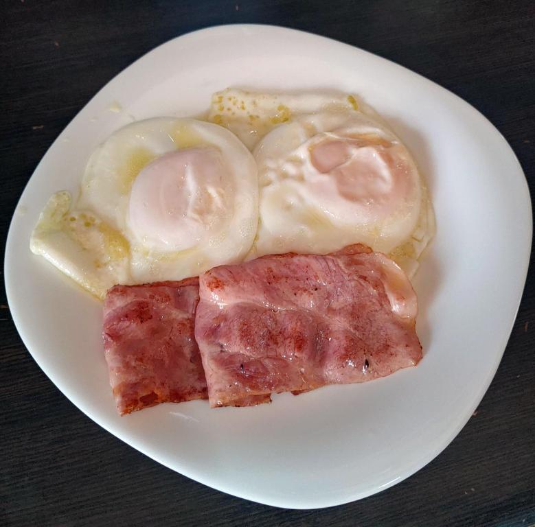 Jídlo v hotelu nebo okolí
